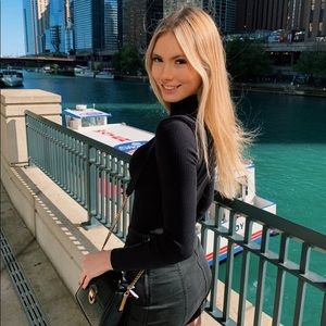 Meet your Posher, Evie